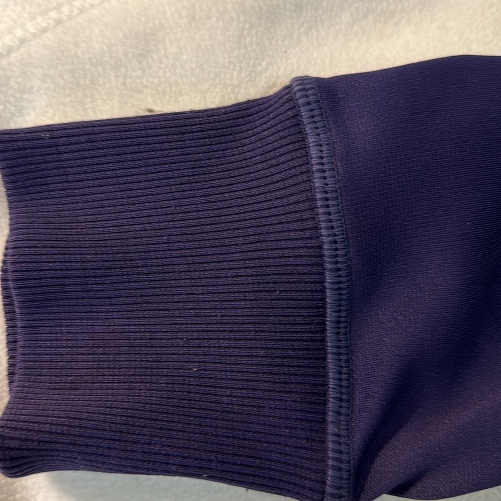 Womens Nike hoodie navy in color. size large. - Picture 3 of 5